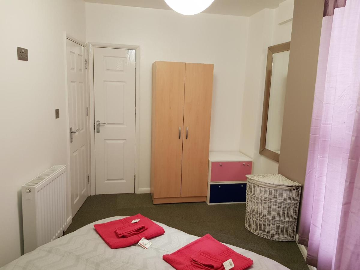 Alhambra Suite Ipswich Buitenkant foto